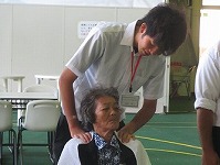 地域の方々と交流